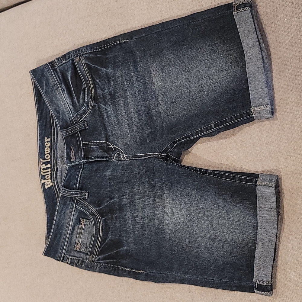 NWOT Demin Bermuda Shorts Junior Size 9